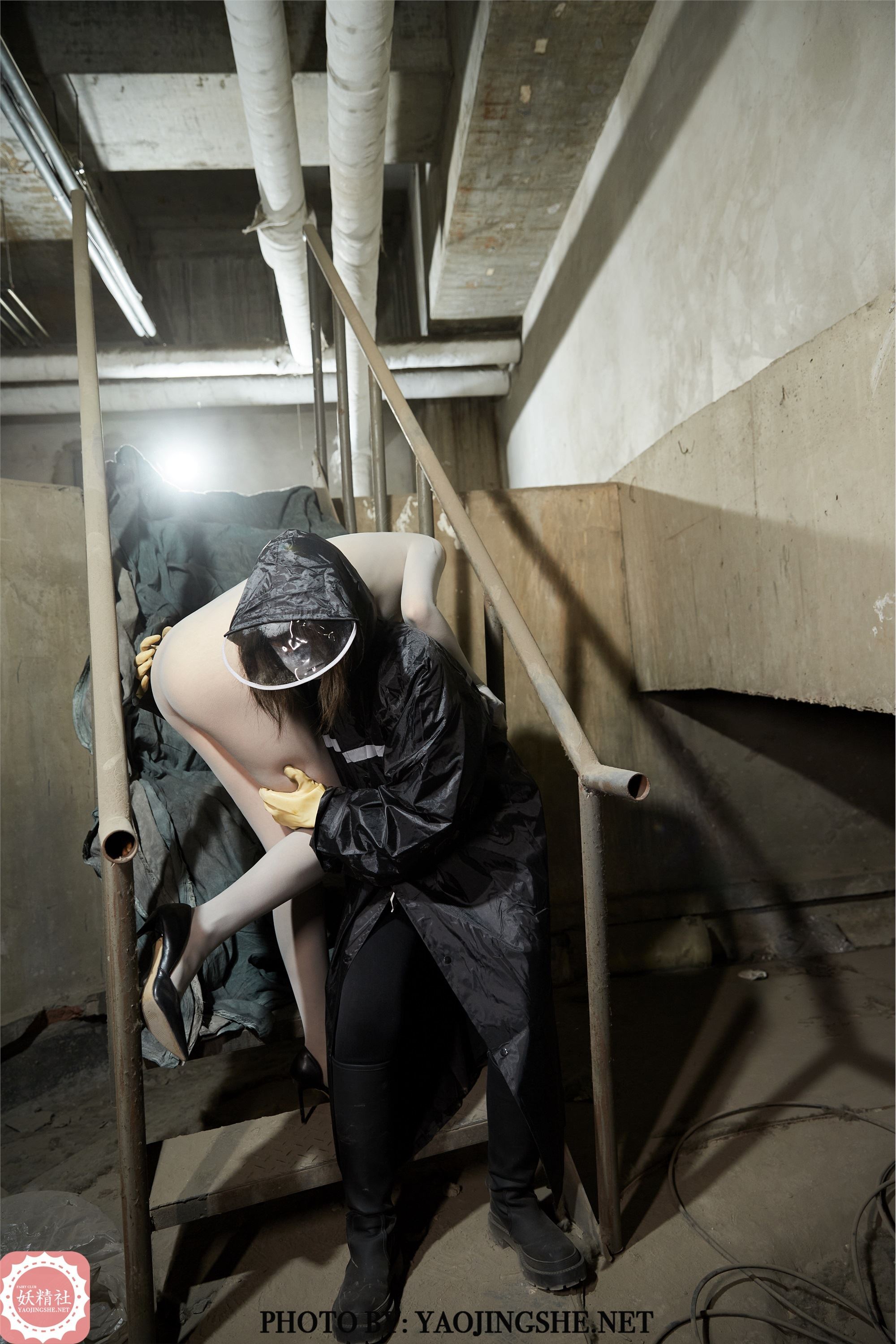 YAOJINGSHE 妖精社 T2119《苏伟-雨夜追凶之逃亡》